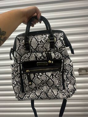 Samantha Brown Ombre Croco Backpack - White
